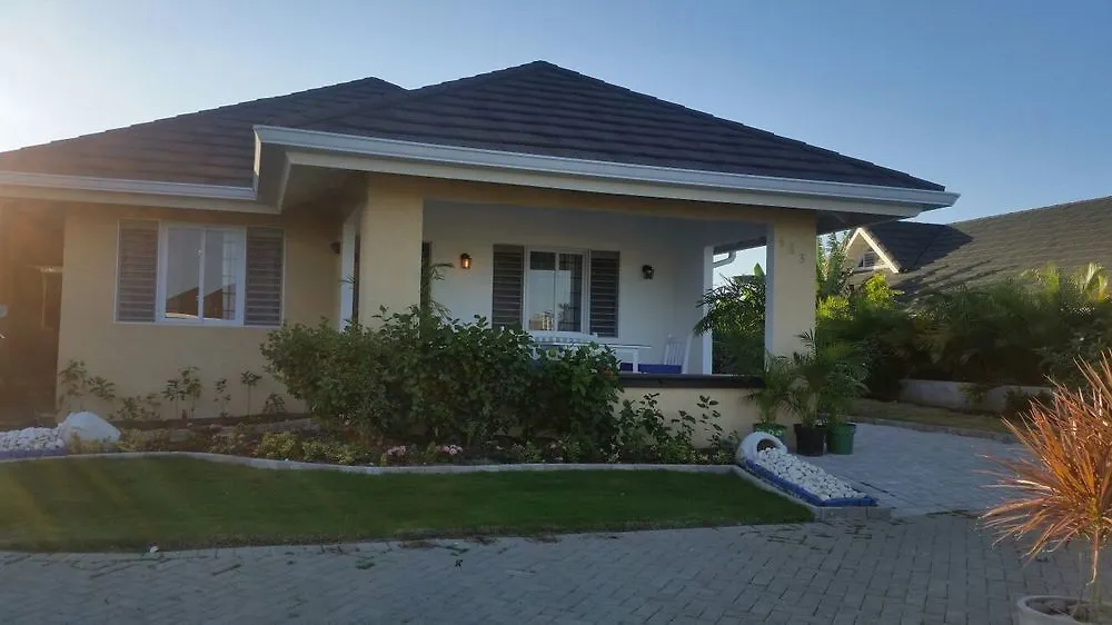 Ocho Rios Villa At Coolshade V Saint Annʼs Bay Τζαμάικα